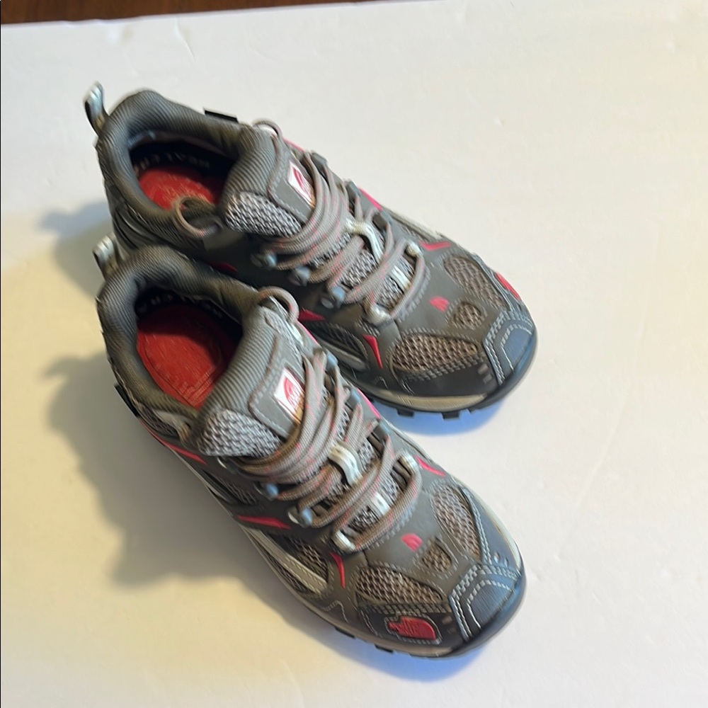 The North Face women’s size 6 hiking shoes. New without tags